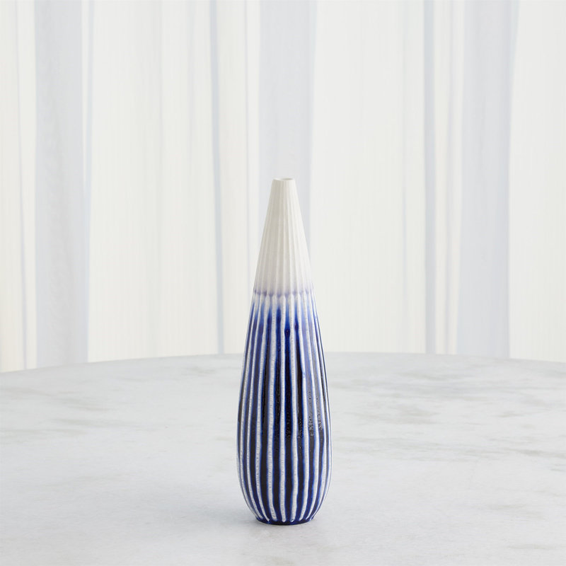 Vase de table en céramique Furrow, H 14 po x l 4 po x P 4 po, Bleu foncé