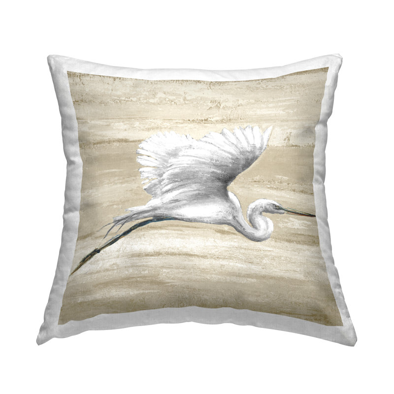 Coussin décoratif à motif de sable doux héron volant par Patricia Pinto