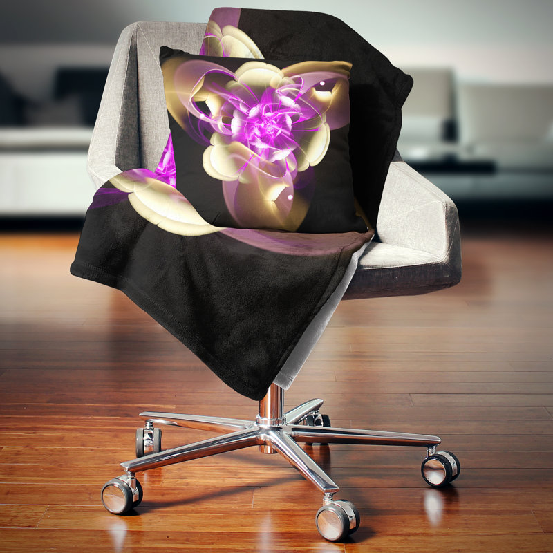 Coussin de conception à fleur fractale Abstract, 16 po x 1 po, Coussin décoratif, Mauve / doré