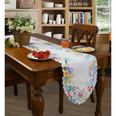 Chemin de table floral printanier