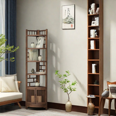 Petite armoire d'appoint délicate et élégante