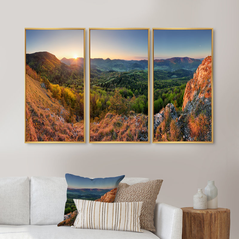 Photographie de cadre flottant sur toile Spring Forest, L 36 po x H 28 po, Cadre doré