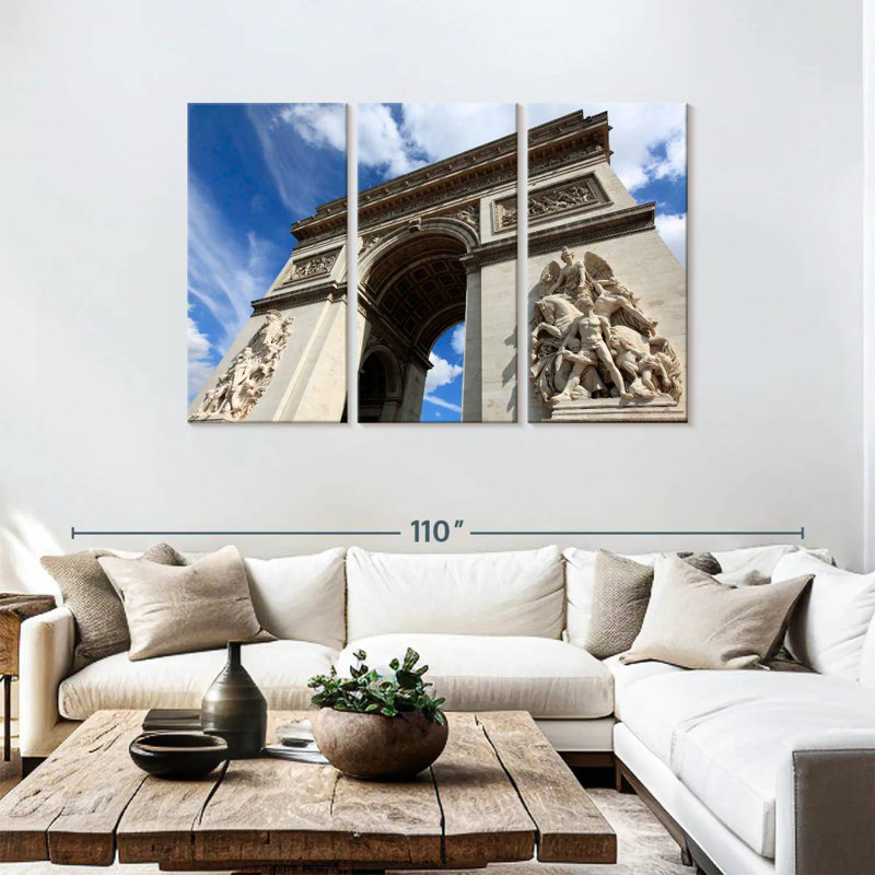 Lilie Arc De Triomphe Up Close, 48" H x 74" W