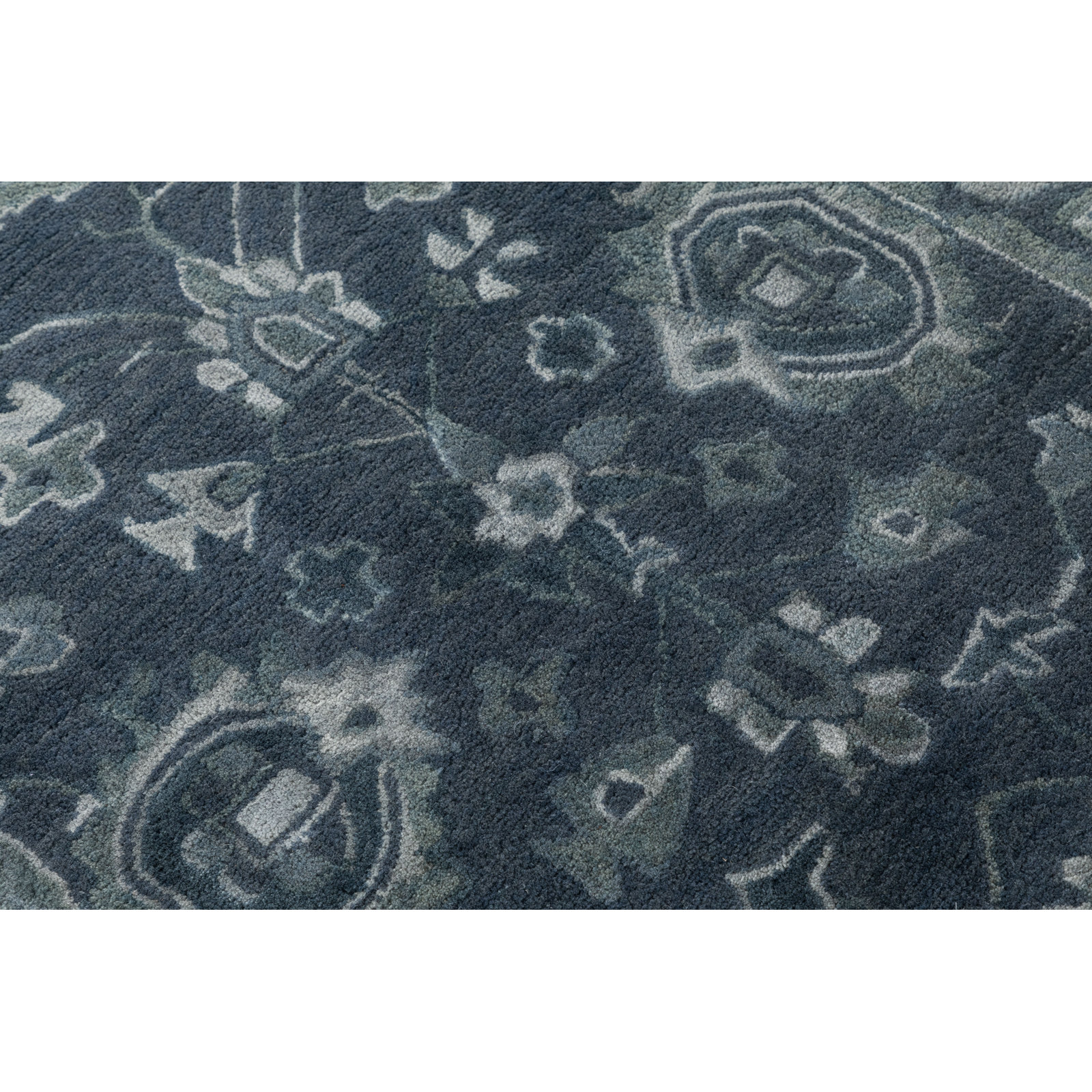 Harr Ruby Area Rug, Rectangle 5' x 8'