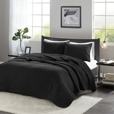 Black Reversible Quilt For King/ King, 3 Pieces, Coral Pattern, Microfiber, Cotton Filled, Hygienic Bedding Piece Coral, Microfiber Fabric, Gorgeous