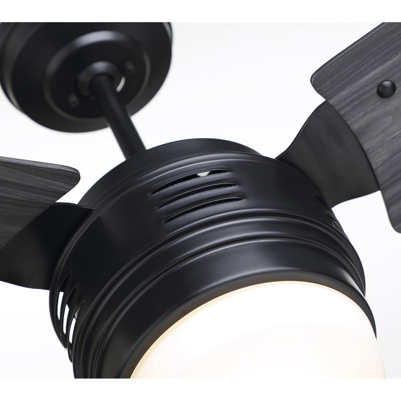 Ventilateur de plafond à hélice à DEL à 3 pales de 60 po avec commande murale et ensemble d'éclairage inclus, Noir barbecue