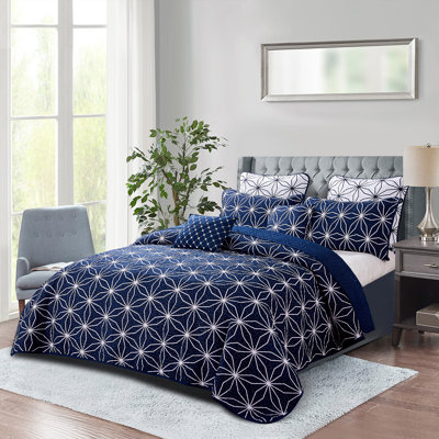 Polyester Floral Coverlet with Pillow Shams