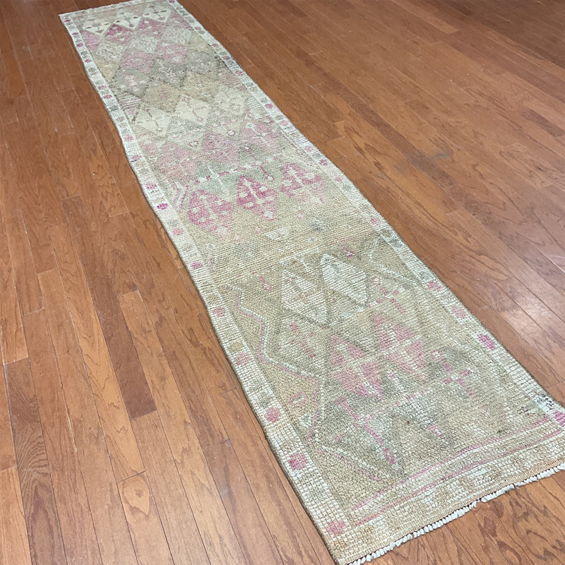 Bungalow Rose Handmade Turkish Oushak Wool Runner