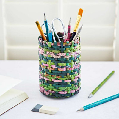 Round Recycled Newspaper Pencil Holder