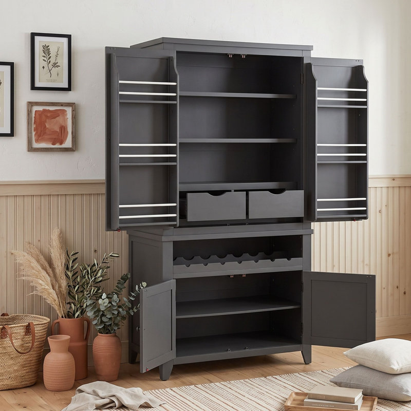 Meuble de cuisine indépendant avec tablettes de porte, 2 tiroirs, étagères réglables et casier à vin 7 bouteilles.