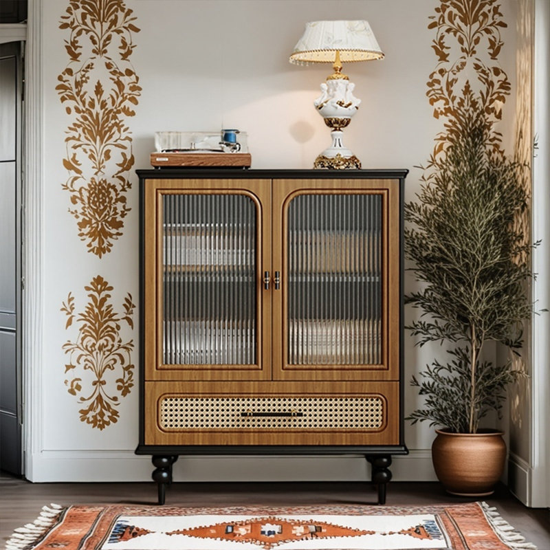 Buffet rétro en bois élégant avec porte en verre