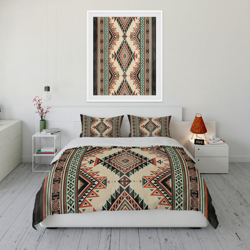 Channel Geometric Shapes Comforter, King Comforter + 2 King Pillowcases
