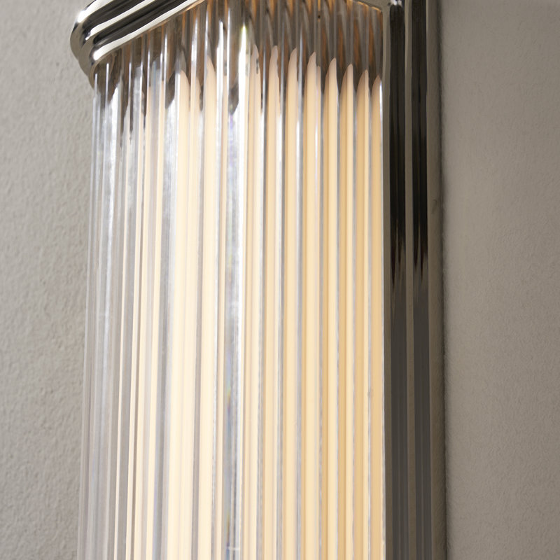 Meuble-lavabo 1 lumière Newburgh, Nickel poli, H 24,5 po x l 5,25 po x P 5,25 po
