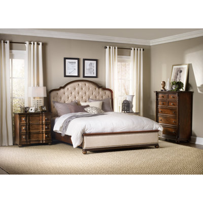 Leesburg Piece Bedroom Set