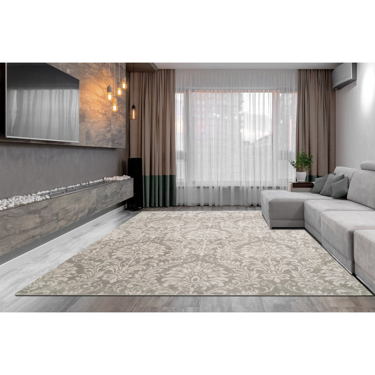 Tyngsborough Floral Indoor Rug