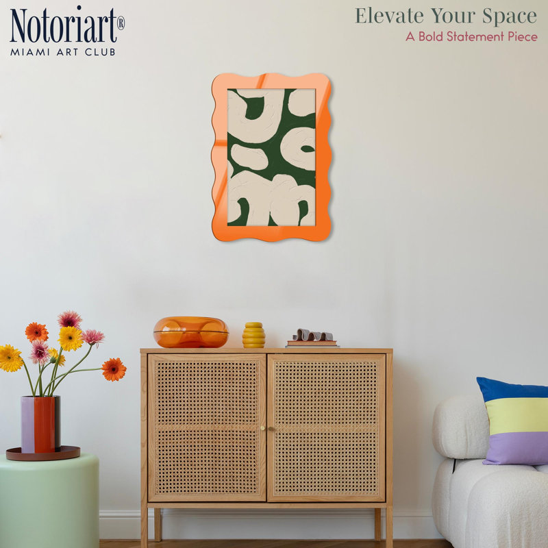 Cadre mural en acrylique gaucher par NOTORIART, H 27,5 po x l 19,5 po, Orange, Courbée