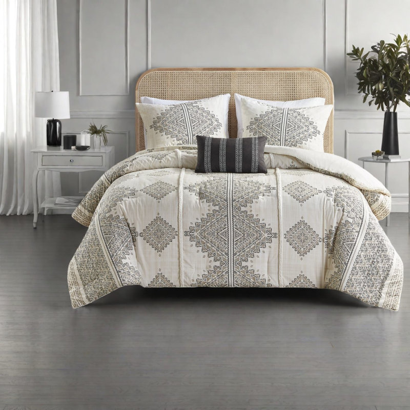 Luxurious Hypoallergenic Polyester Bedding Sets, Chic Triangular Design For Home