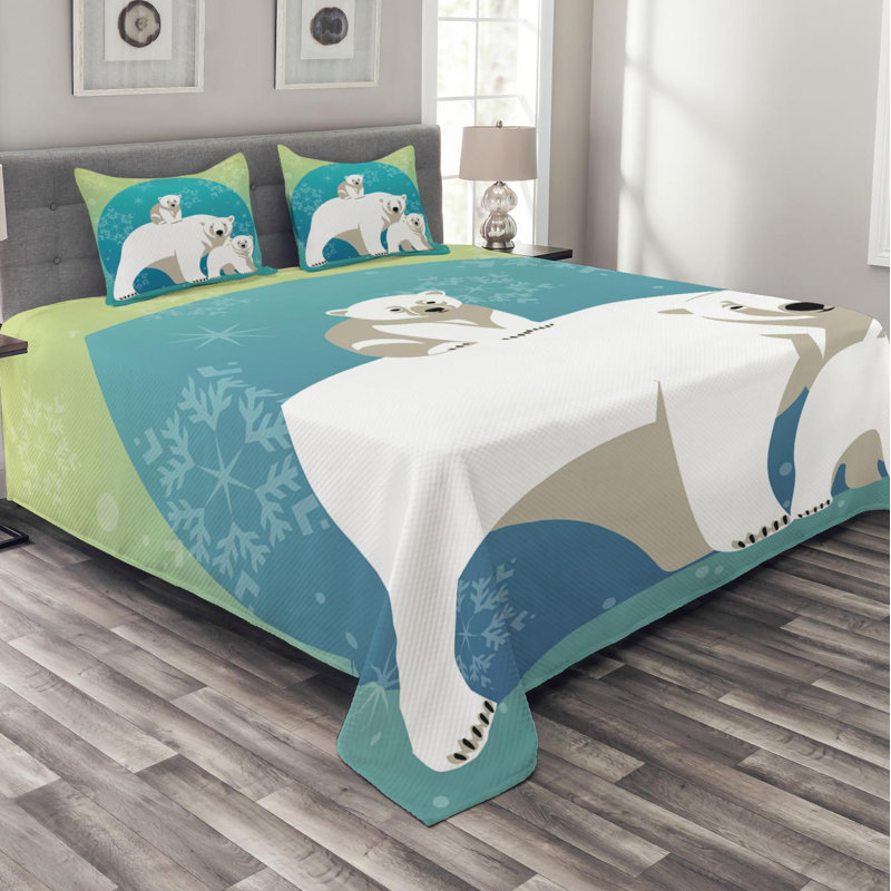 Eclectic Polyester Coverlet, King Coverlet + 2 Shams