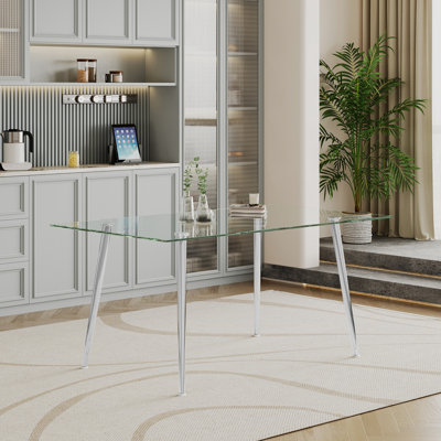 Élégante table de salle à manger minimaliste en verre trempé de 0,32 po d'épaisseur avec pieds en métal argenté, idéale pour les espaces contemporains et le nettoyage de table à faible effort, couleurs dorées, 64,87 po de profondeur, 36,46 de largeur, 29,46 po