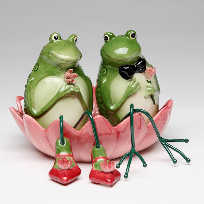 Cosmos Gifts Frog 3 Piece Salt and Pepper Set