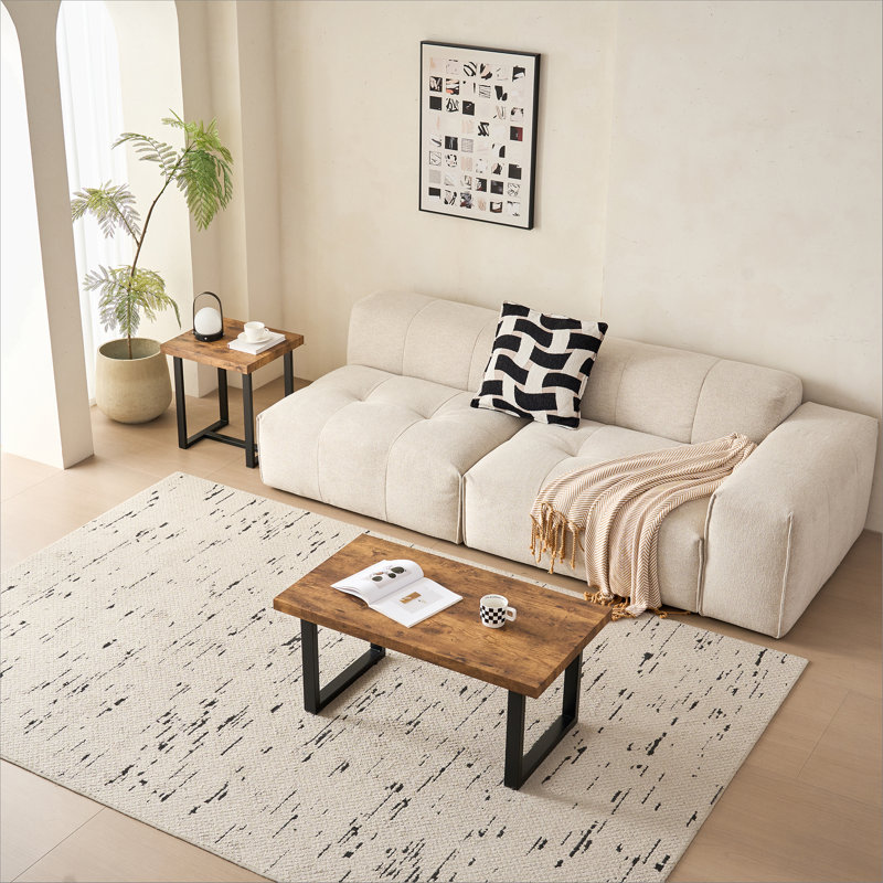 Petite table basse avec pieds en métal