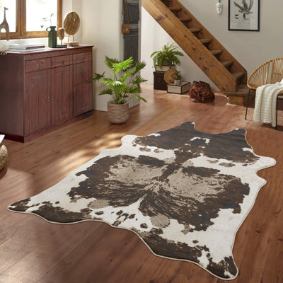 Tapis brun et cuir de vache, 5 pi X 7 x irrégulier, fabriqué à la machine, pour vestibules de style chalet de montagne, avec motif, fabriqué à la machine, idéal pour les vérandas familiales, confortable