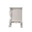 La table de chevet Bone White avec 2 tiroirs ajoute une touche de luxe aux tiroirs de chambre à coucher en blanc