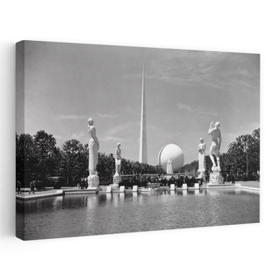 Constitution Mall 1939 World's Fair Pond Surrounded By Statues With Perisphere And Trylon Tower Obelisk New York Usa Classic Retro Vintage City Wal...
