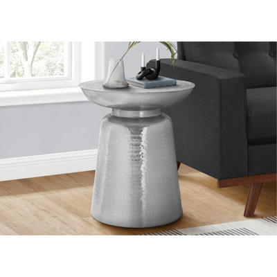 Table d'appoint contemporaine en métal, 51 x 51 x 56 cm, pour chambre ou salon. Touch & Spaces 56 cm