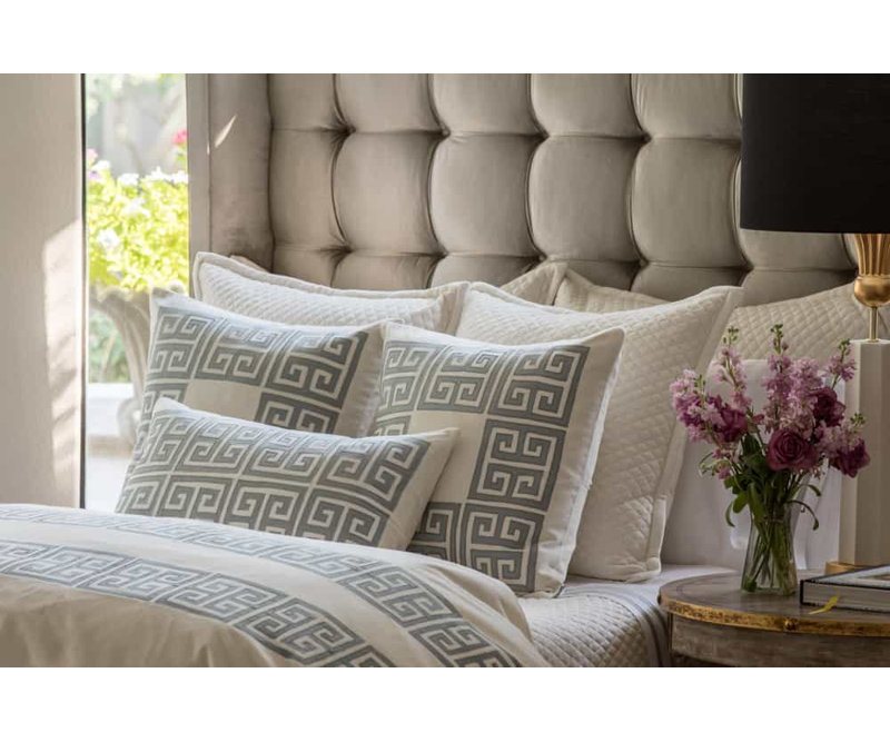 Guy Lumbar Pillow Cover & Insert, Blue Silk
