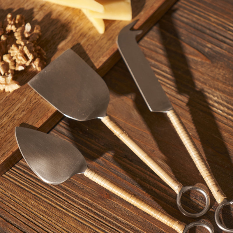 Plovd Cheese Knife Set With Rattan Handles (3 Piece)