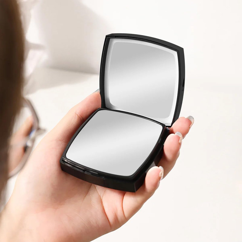 Miroir compact avec lumière, miroir de poche à grossissement 1x / 3x, mini miroir à piles pour sac à main, poche, voyage et cadeau