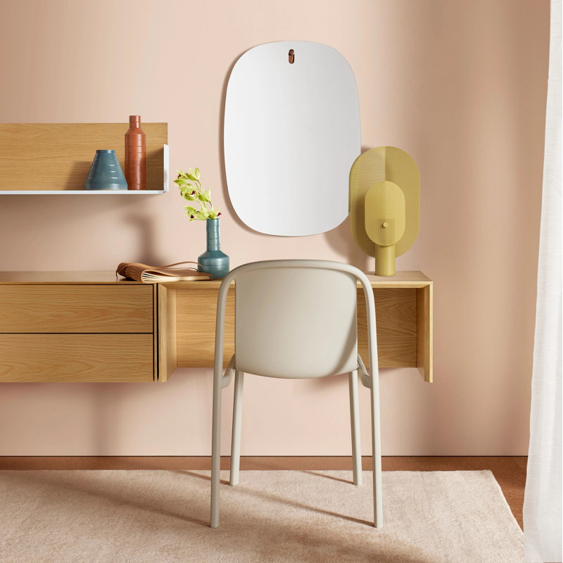 Hang 1 Swoval Wall Mirror, 30" x 21"