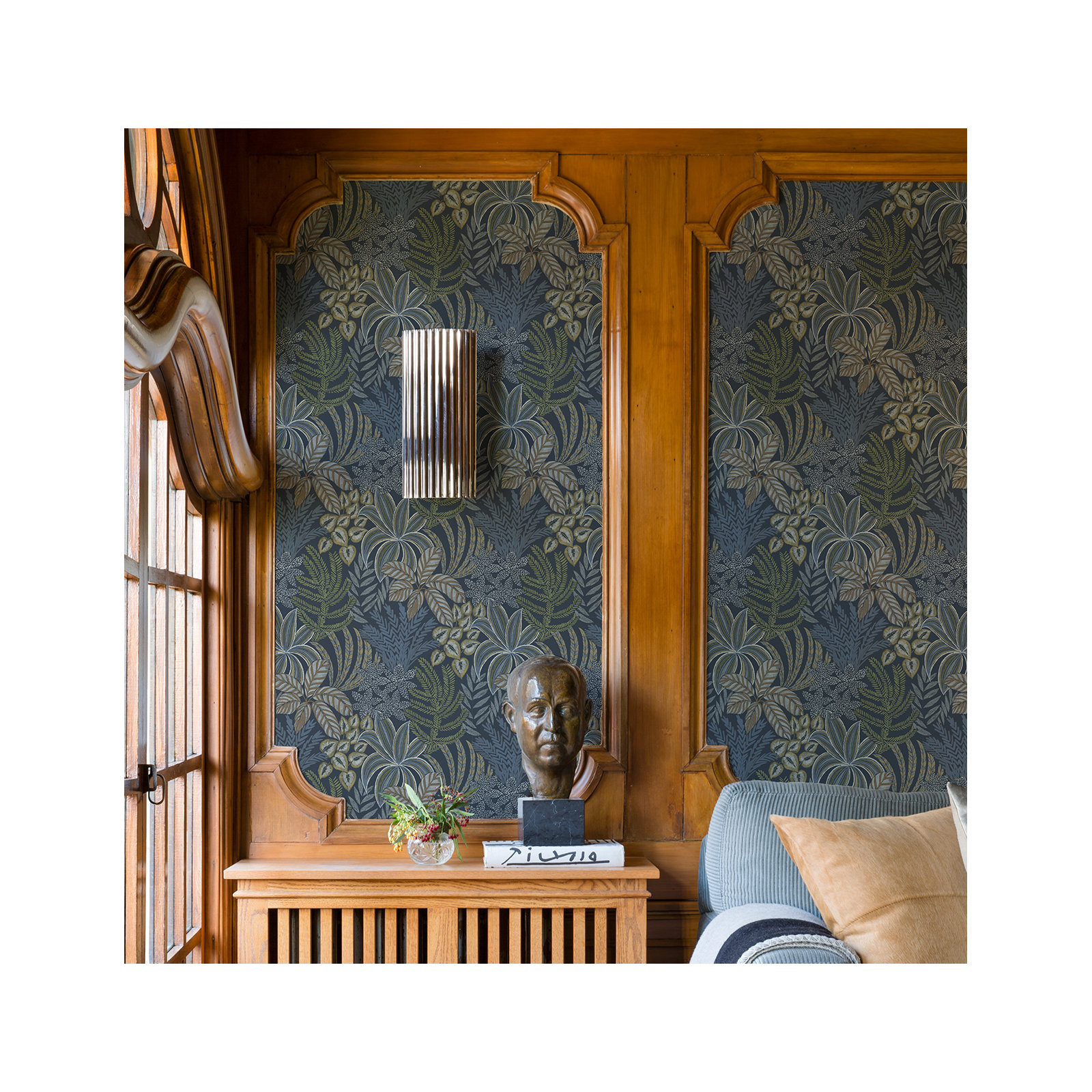 Ackland Floral Wallpaper, Navy
