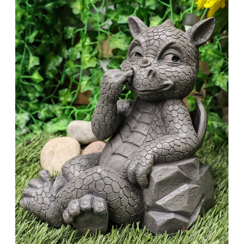 Arlaith Figurines & Sculptures