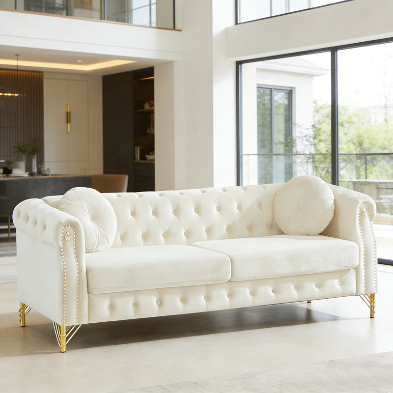 Canapé Chesterfield en velours de 82 po avec des clous en cuivre, des boutons capitonnés, des pieds en métal et 2 coussins ronds