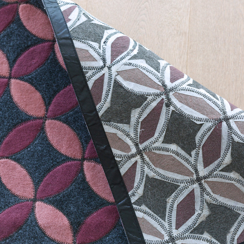 Aladdin Geometric Area Rug in Pink, Round 6'6"