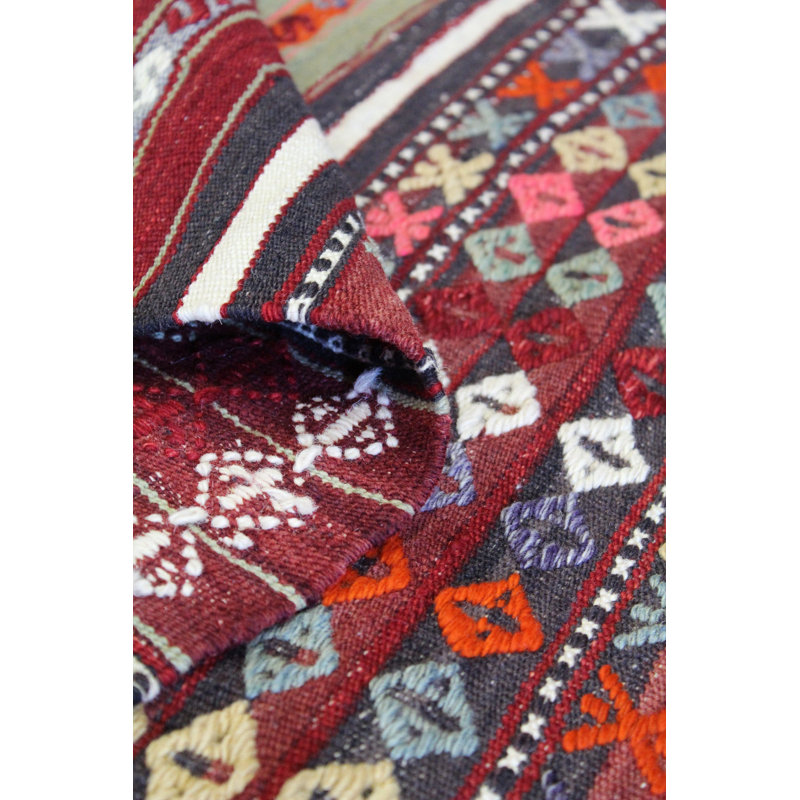 Jijim One-of-a-Kind 4'7" X 6'5" Area Rug