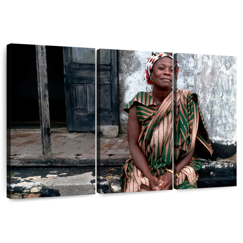 Portrait de femme Leisha Village, H 20 po x l 33 po