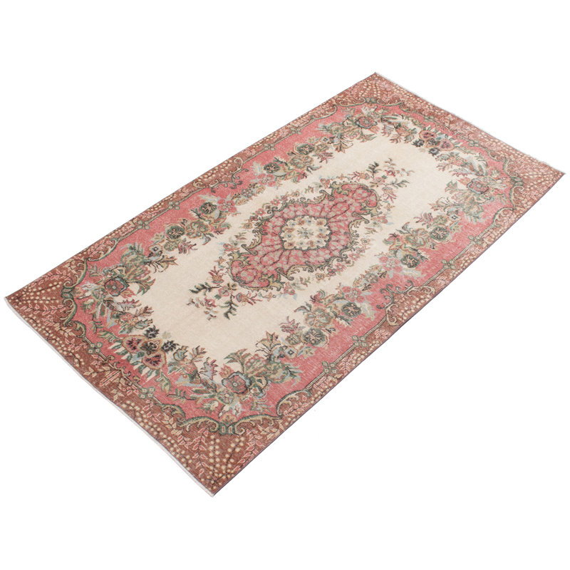 Tapis beige Antalya Vintage 5 pi 1 po x 9 pi 0 po