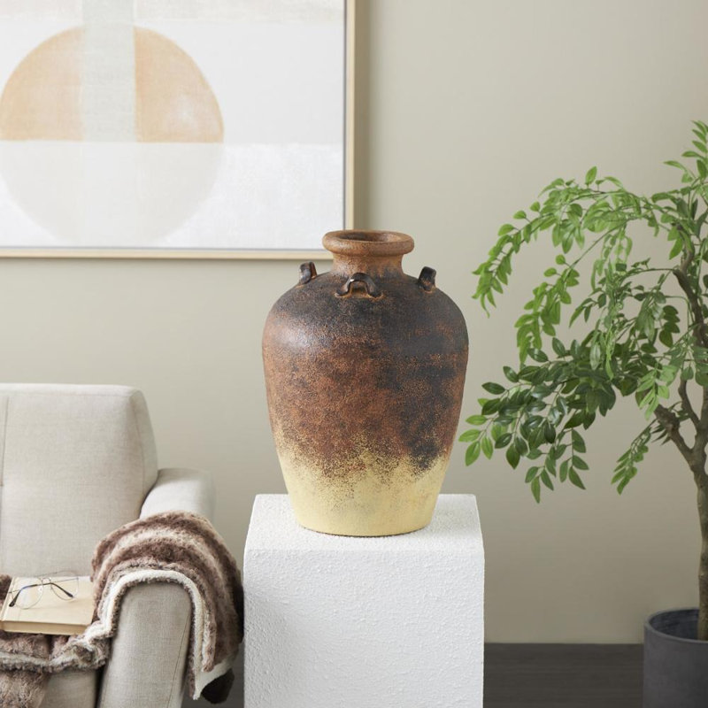 Vase en cuivre Classen, H 20,1 po x l 14,1 po x P 14,1 po