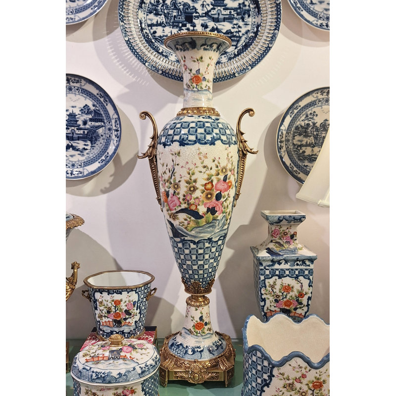 Grand vase en porcelaine de jardin avec bronze Ormolu