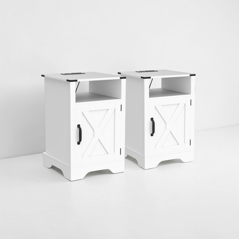 Table de chevet Bozidar Farmhouse avec station de charge, tables de bout rustiques en bois pour la chambre à coucher, White