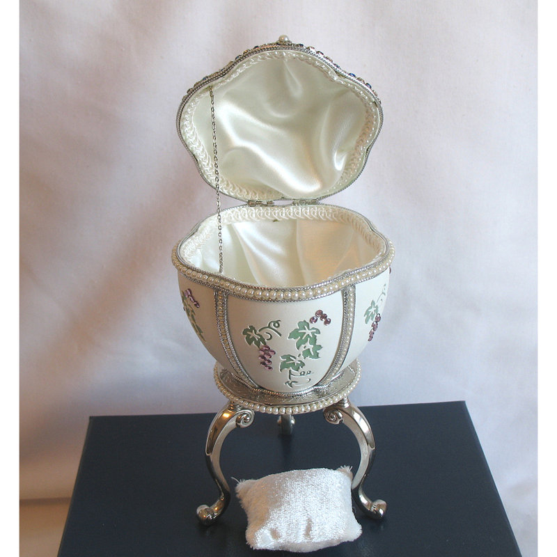 Boîte à bijoux pour oeuf d’oie