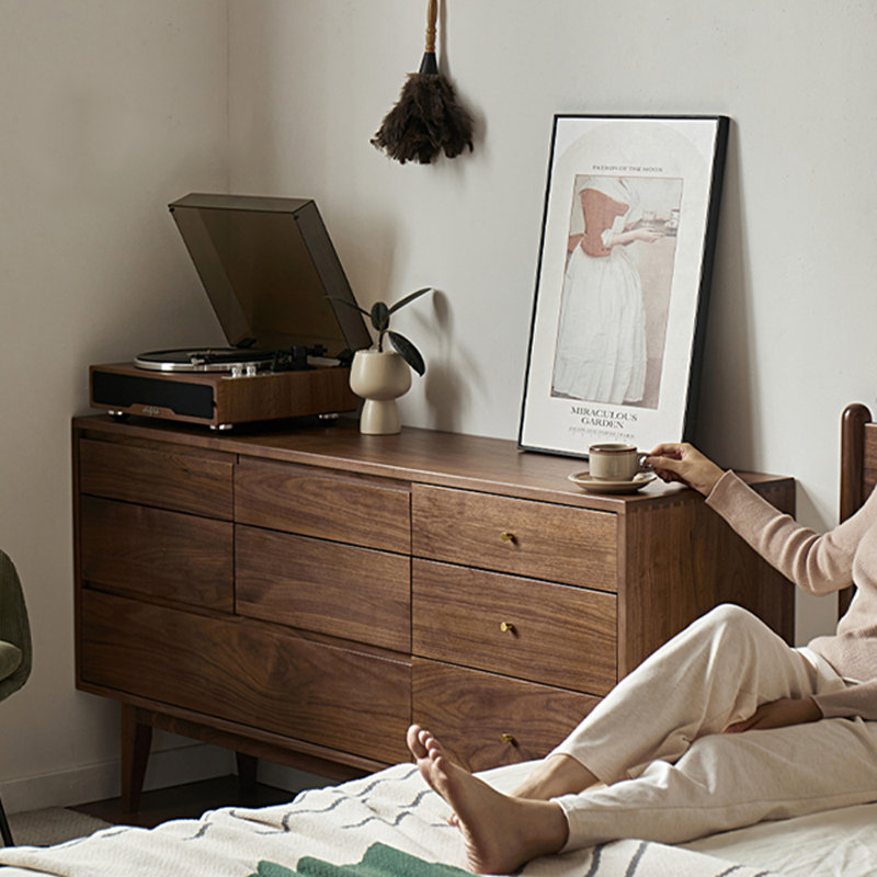 Commode d'appoint moderne minimaliste de couleur noyer