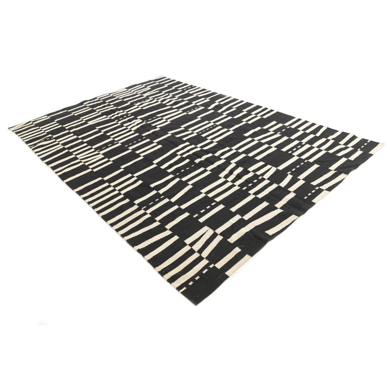 Tapis noir Newsom