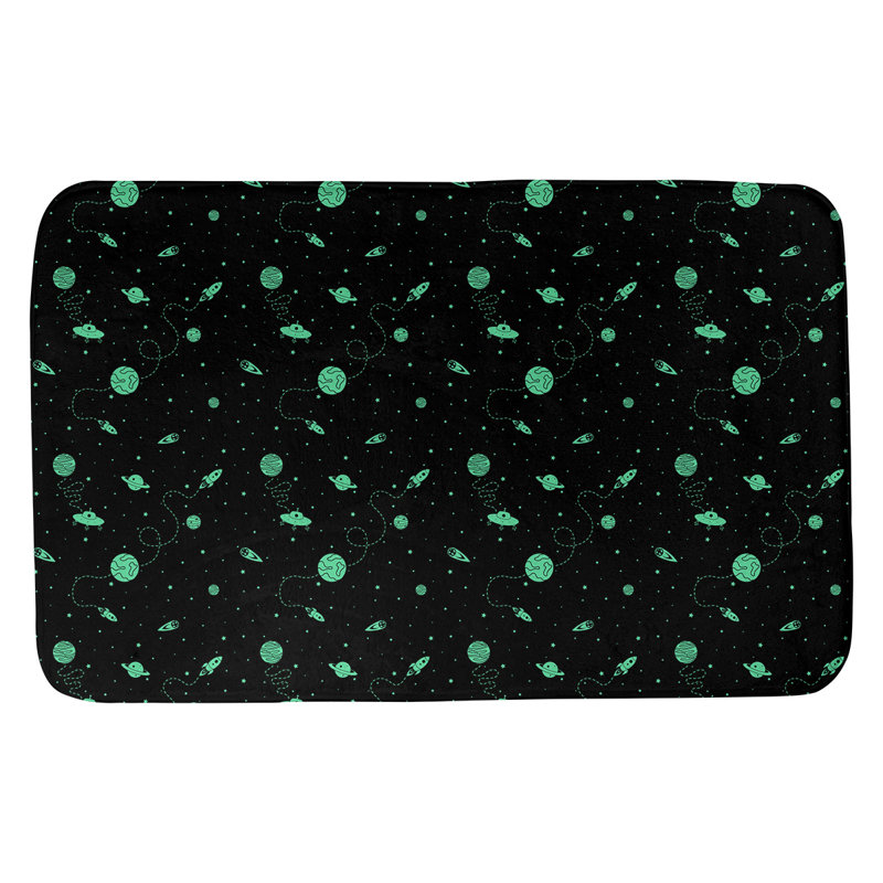Tapis de salle de bain space outer Avicia, l 17 po x L 24 po, Noir / Vert