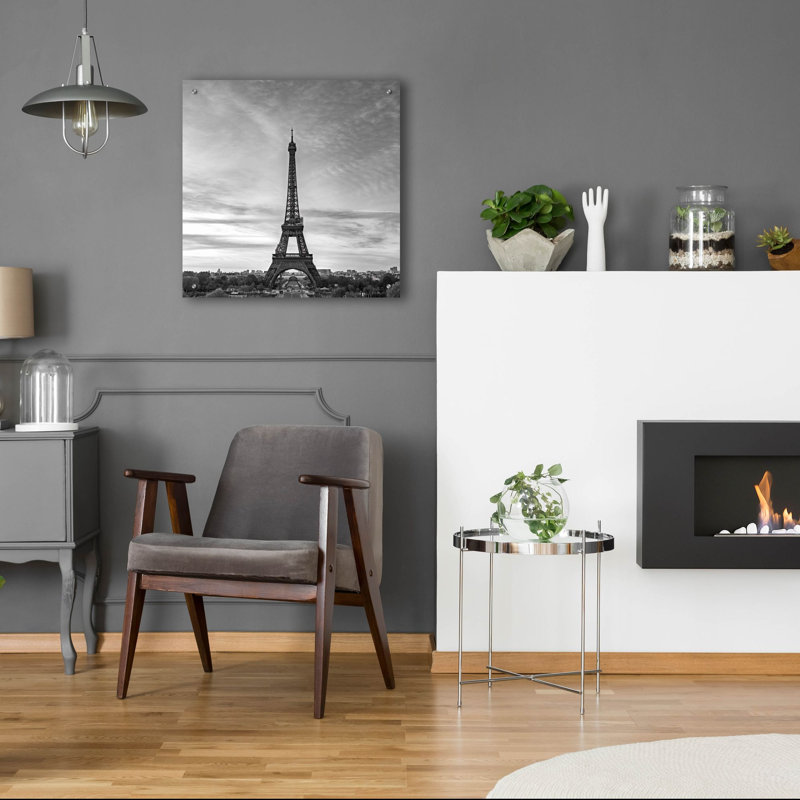 «Paris - Eiffel Tower - Black & White» par Epic Portfolio, art mural en verre acrylique, H 24 po x l 24 po x P 0,2 po