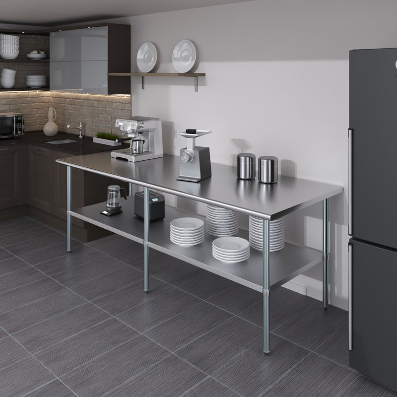 36 po X 96 po Table en acier inoxydable