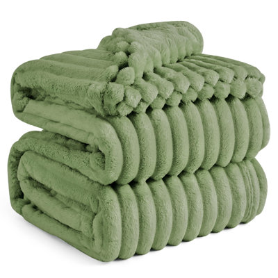 Couverture en flanelle douce pour lit et canapé GentleSoft ™ ️, décoration intérieure, cadeau toutes saisons